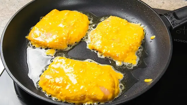 Пицца из курицы без муки и Куриная грудка с вишнёвым дымком