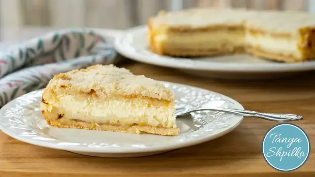 Насыпной пирог с творогом и яблоками