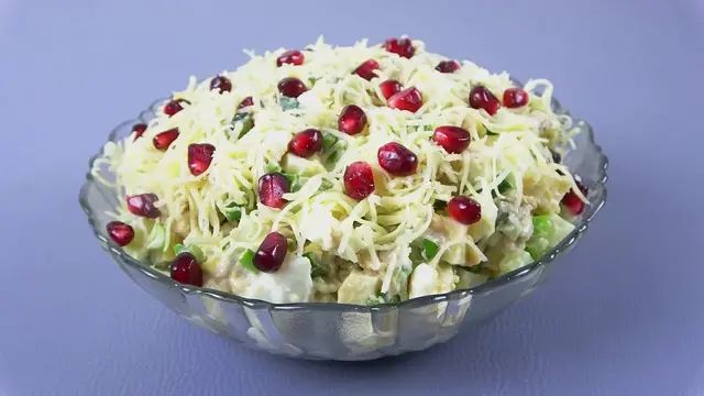 Салат из печени трески