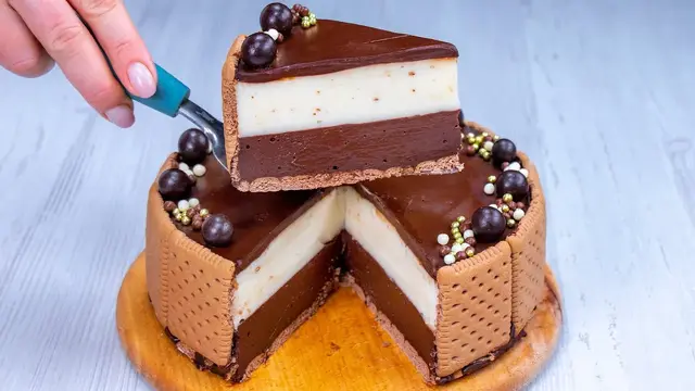 Двухцветный торт из печенья