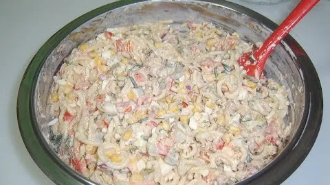 Салат с тунцом на праздничный стол 
