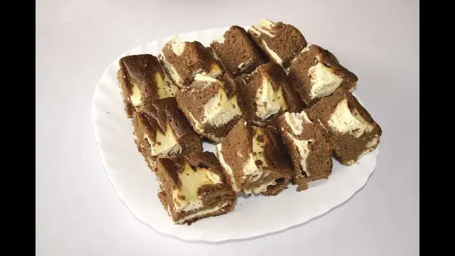 Шоколадный пирог с творогом