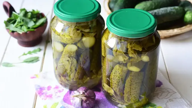 Маринованные огурцы