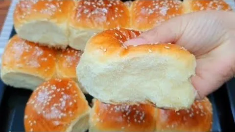 Воздушные дрожжевые булочки к чаю
