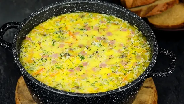 Послепраздничный суп с ветчиной и грибами