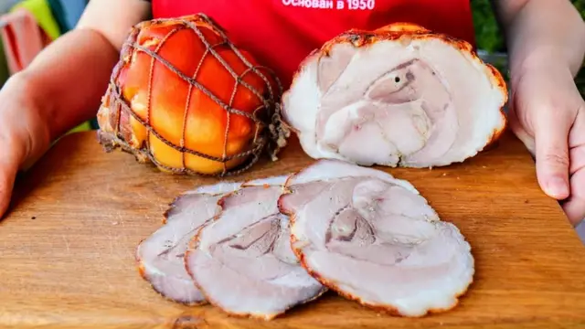 Праздничная закуска из рульки