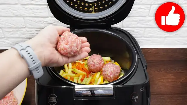 Котлеты с овощами в мультиварке