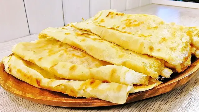 Минутный завтрак из лаваша на сковороде
