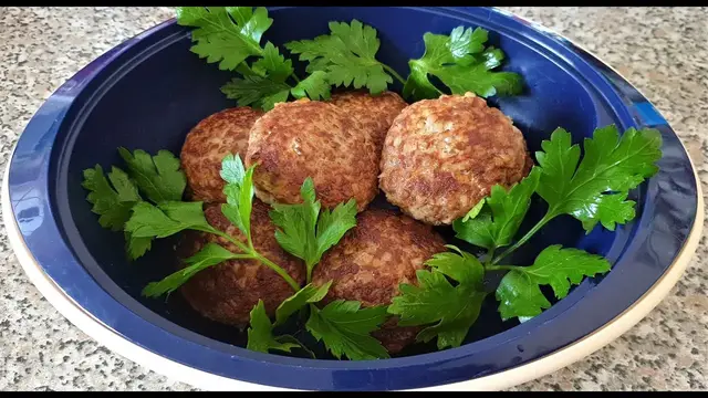 Гречаники с томатным соусом