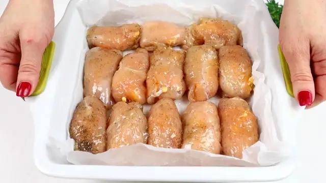 Сочные куриные рулетики с начинкой