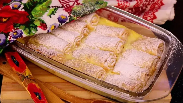 Запеченные блины с творогом под нежным соусом
