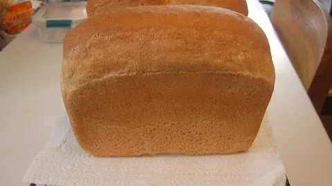 Домашний хлеб с мёдом и солодом