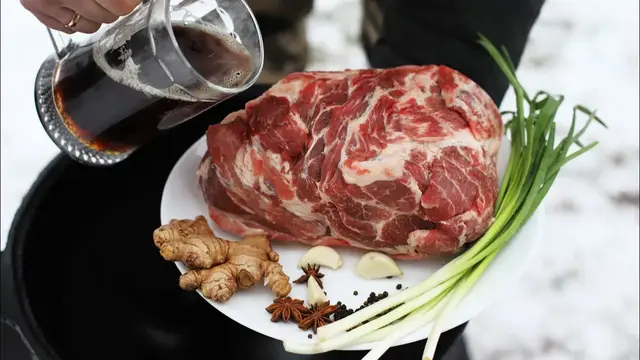 Вкусная свинина в казане