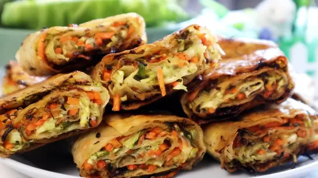 Хрустящие рулетики из лаваша