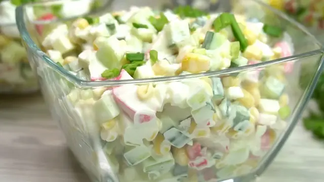 Салат с крабовыми палочками на каждый день 