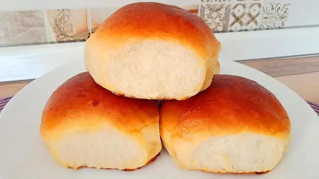 Воздушные булочки с повидлом