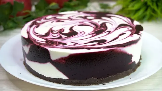 Вкусный десерт из замороженных ягод и творога 