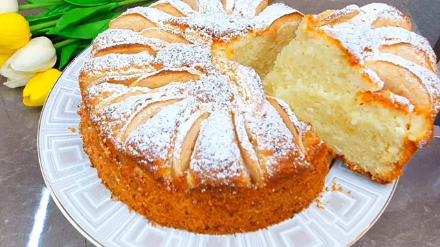 Пирог с творогом и яблоками