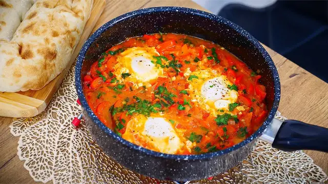 Яичница с овощами 