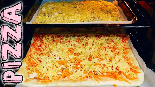 Пицца в духовке с двумя начинками