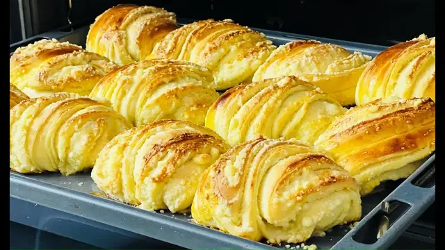 Чудесная выпечка с потрясающей начинкой к чаю