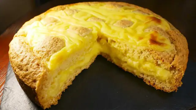 Пирог с заварным кремом 