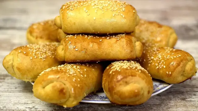 Мягкие и ароматные булочки с сыром 