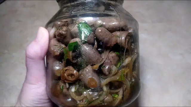Маринованные куриные сердечки