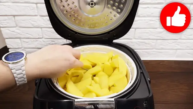 Потрясающе вкусный гуляш и пюре в мультиварке