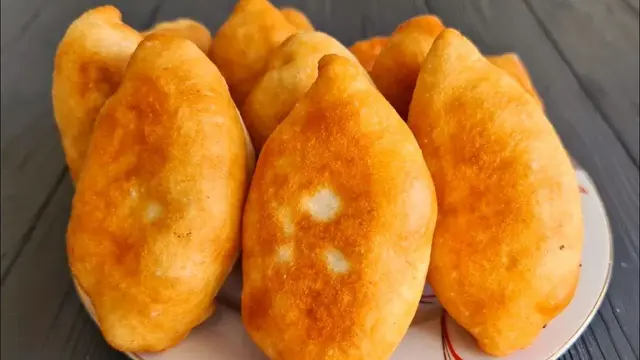Мясные пирожки с рисом