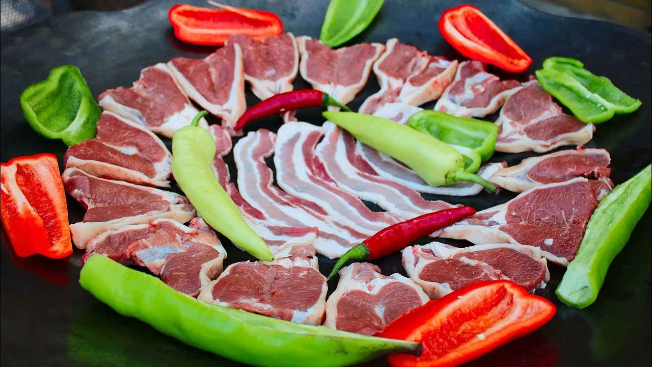 Необычно вкусное мясо на костре