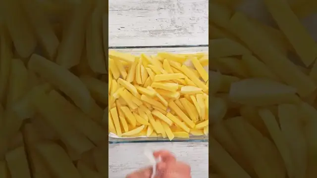 Вкусная картошку фри со спрайтом