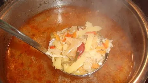 Постный борщ с чесночными пампушками