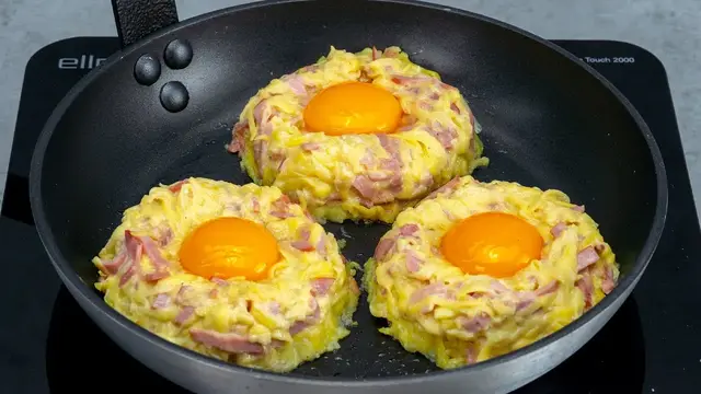 Картофельные драники с ветчиной