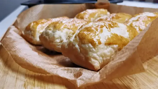 Слойки с вареньем 