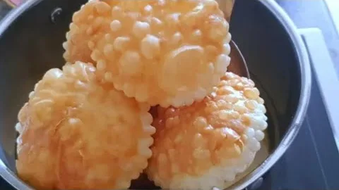 Слоёные и хрустящие чебуреки