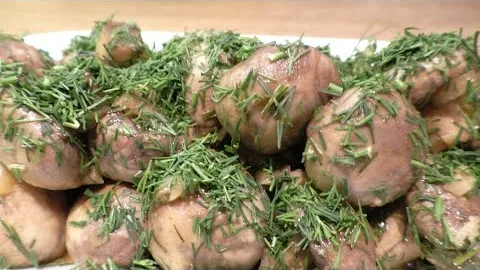 Маринованные шампиньоны по-скандинавски