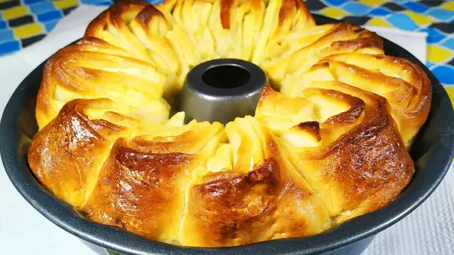 Нежный пирог с яблоками