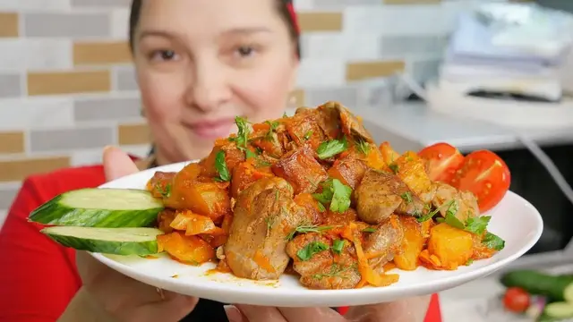 Жареная печень с картошкой на обед