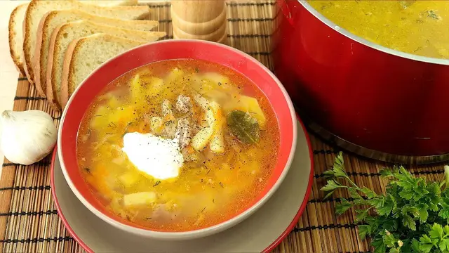 Сибирские щи с квашеной капустой