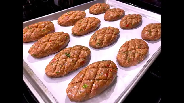Сочные котлеты в духовке