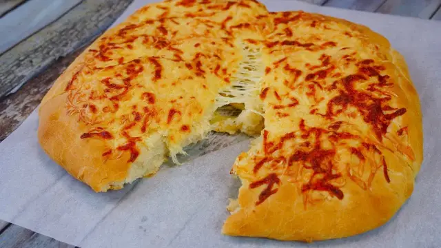 Сытная и вкусная сырная лепешка