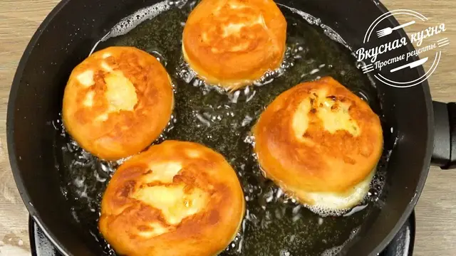 Ленивые жареные пирожки с картошкой