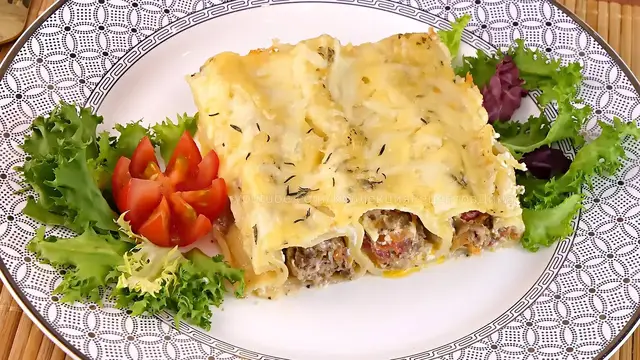 Макароны Каннеллони с фаршем и овощами в сливках, запеченные в духовке