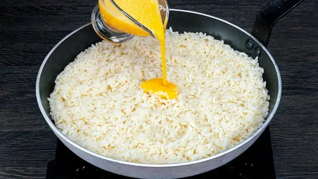 Самый вкусный рис на сковороде без мяса