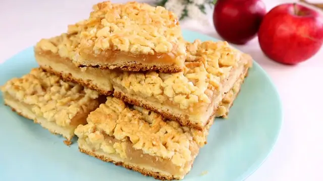 Нежный и рассыпчатый яблочный пирог