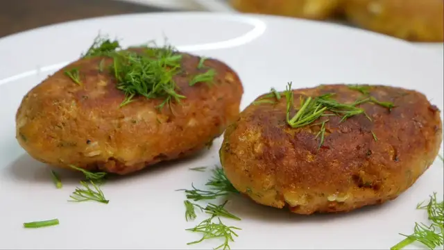 Сочные мясные котлеты