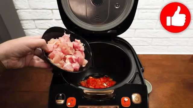 Курица с помидорами в мультиварке