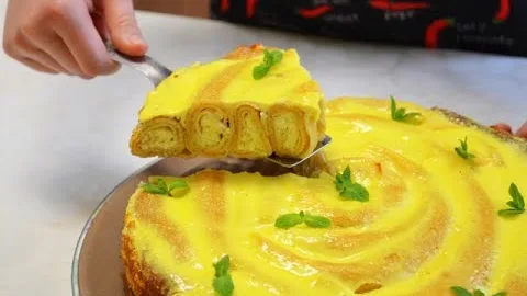 Блинный пирог с творожной начинкой и с нежным кремом сверху