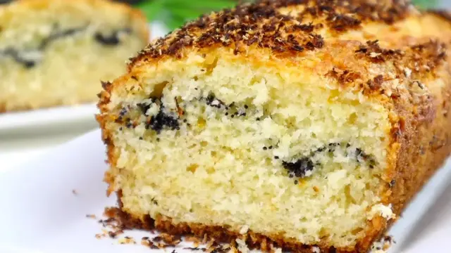Кекс пирог с кокосовой стружкой и маком